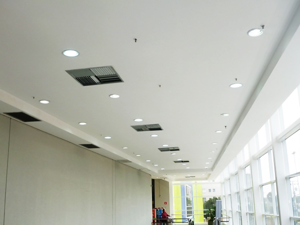 Carrefour Villa lobos 5
